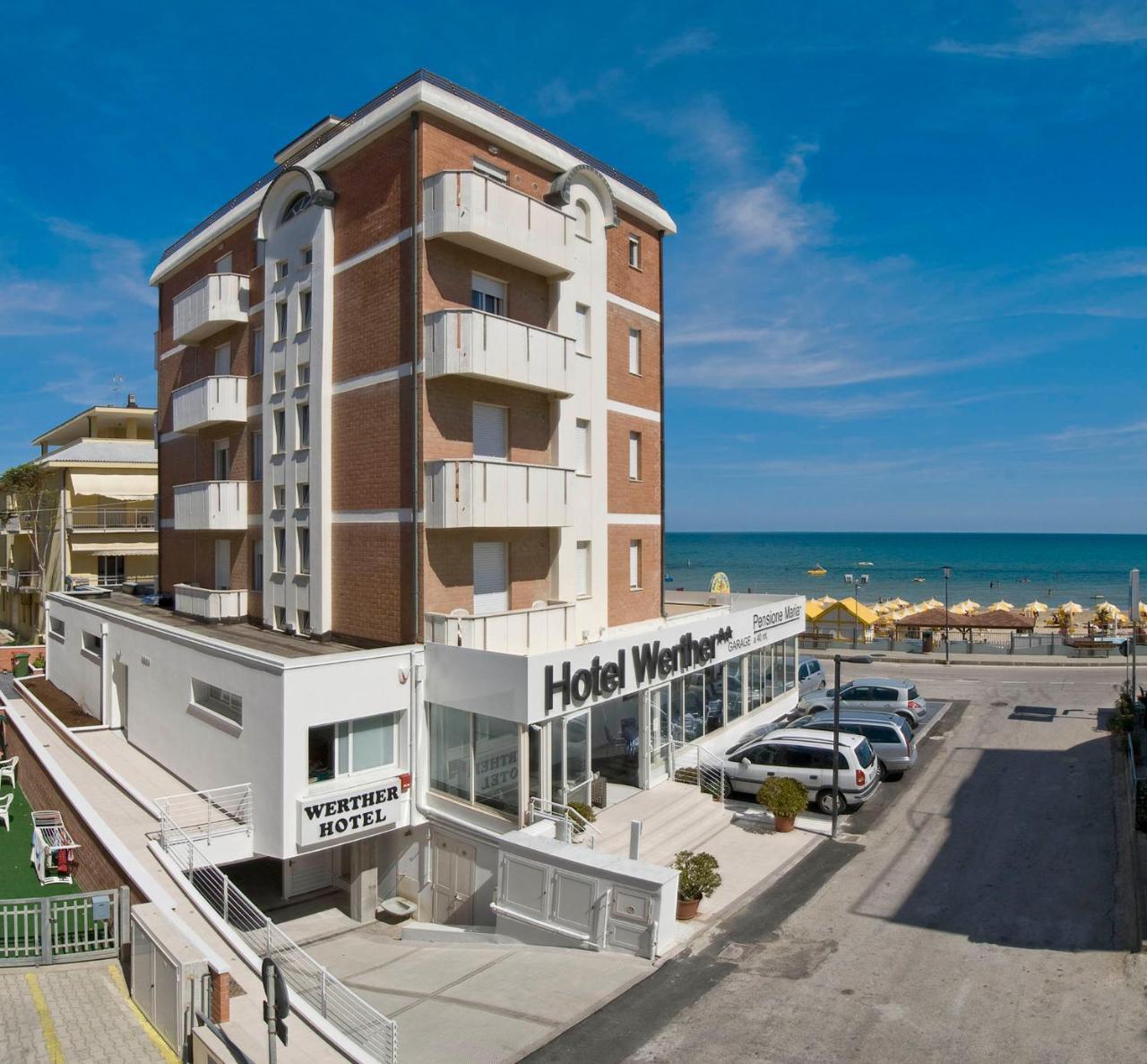 Hotel Werther Fano Buitenkant foto